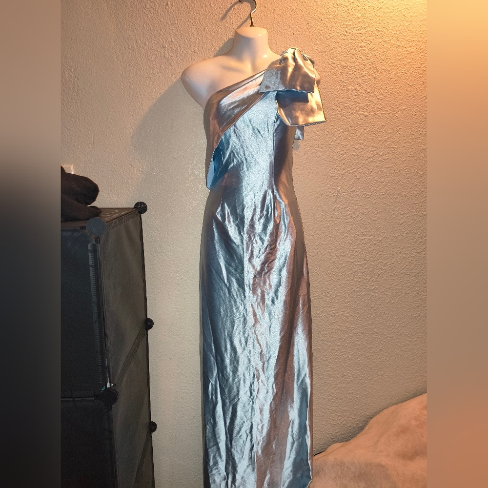 Elegant Blue One-Shoulder Dress
